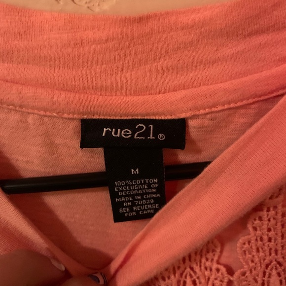 shirt - Picture 2 of 2